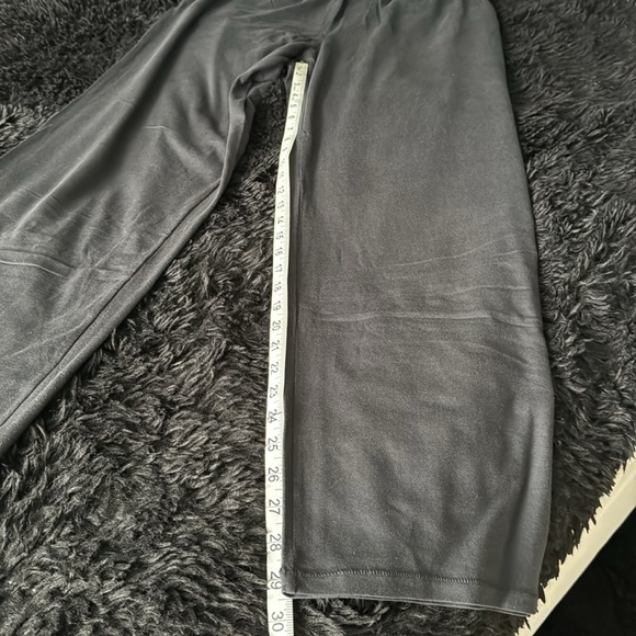 SKIMS Boyfriend loose pant - Picture 7 of 8